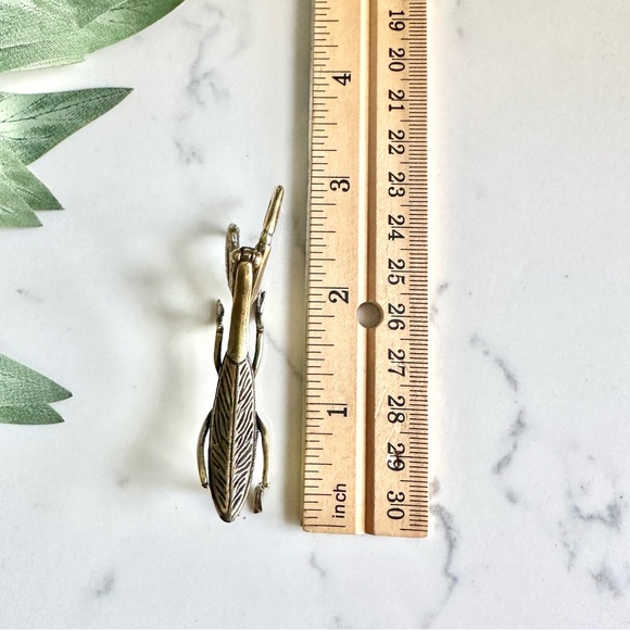 Mini Antiqued Praying Mantis Brass Look Statue Metal Figurine Boho Fairy Garden - Picture 8 of 11